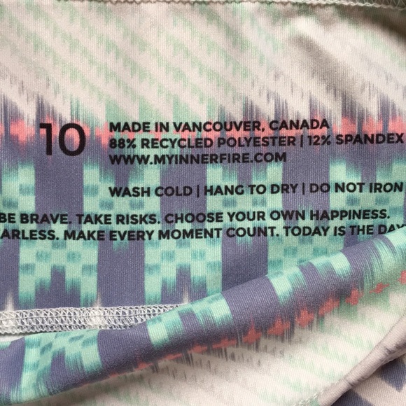 My Inner Fire Women’s Capris Size 10 - Picture 3 of 3